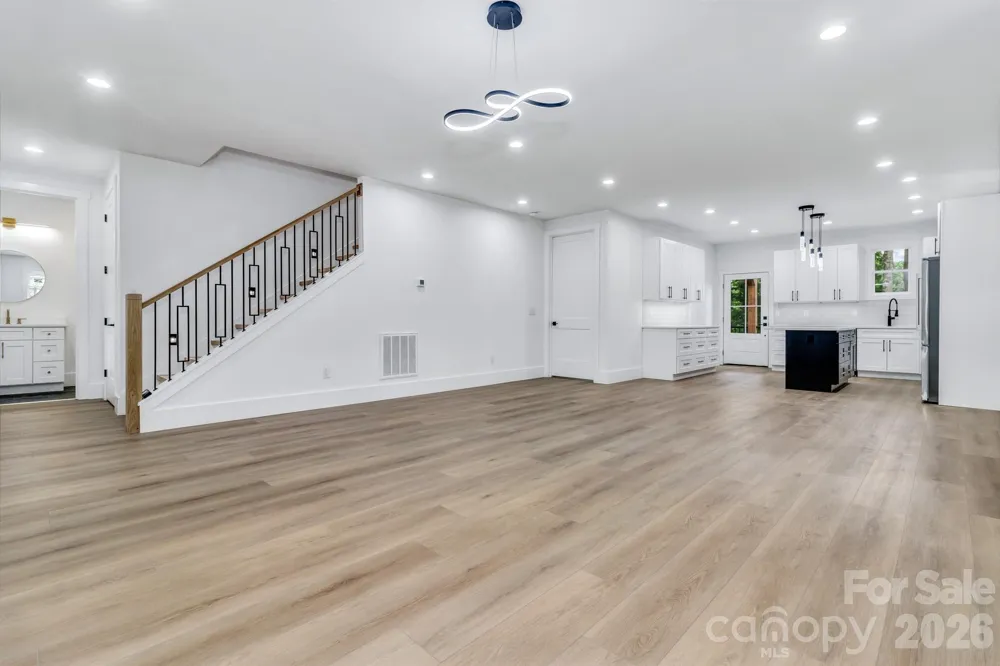 80 Goldenwood Lane Mills River, NC 28759