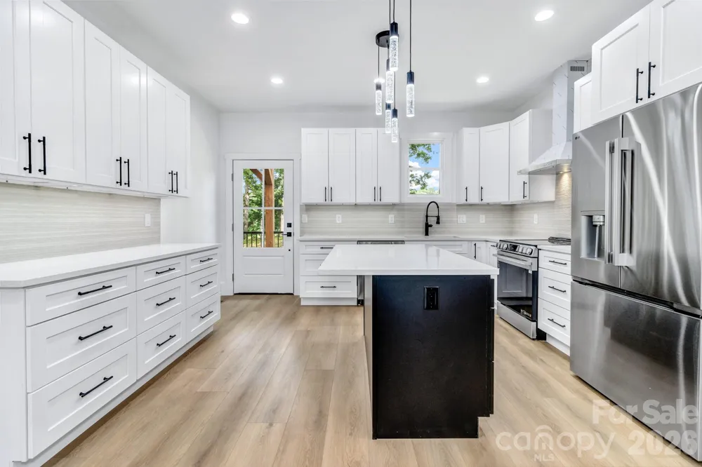 80 Goldenwood Lane Mills River, NC 28759