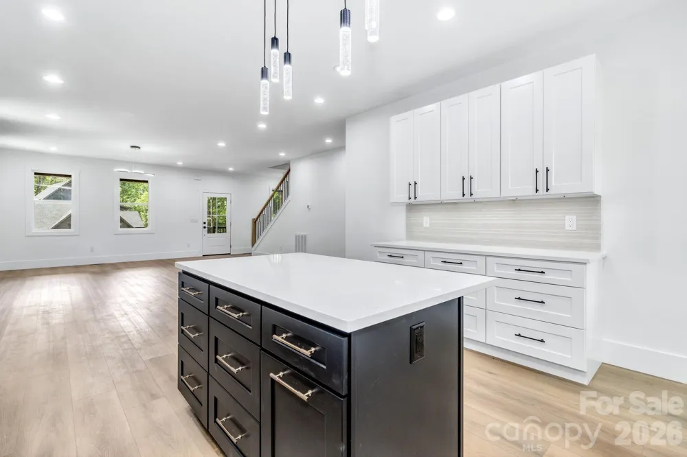 80 Goldenwood Lane Mills River, NC 28759