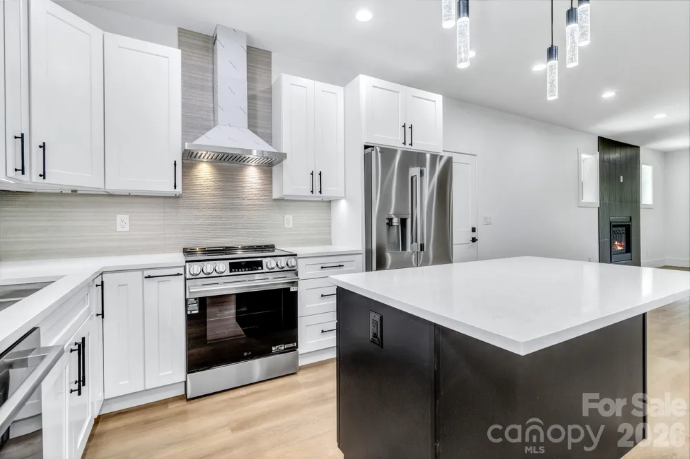 80 Goldenwood Lane Mills River, NC 28759