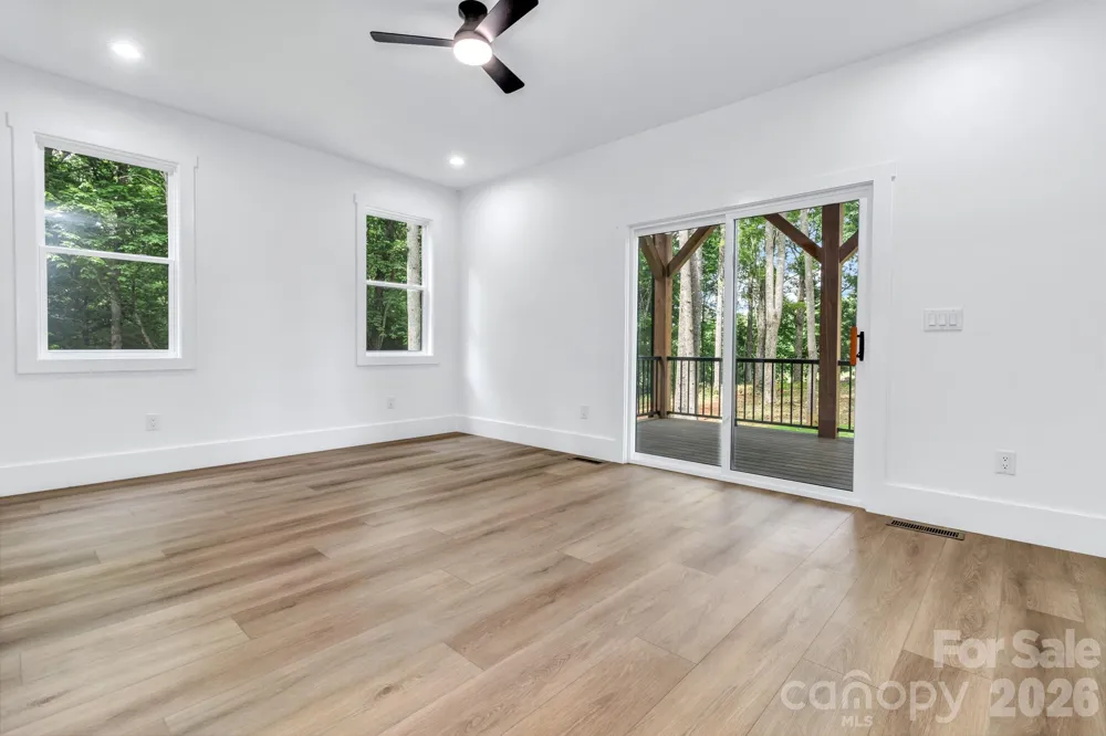 80 Goldenwood Lane Mills River, NC 28759
