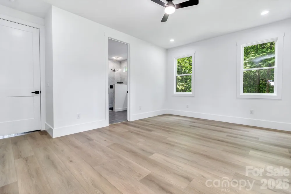 80 Goldenwood Lane Mills River, NC 28759