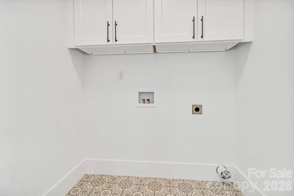 80 Goldenwood Lane Mills River, NC 28759