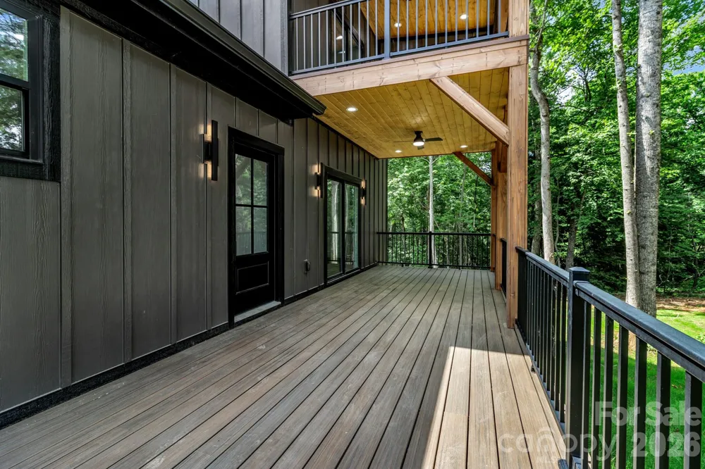 80 Goldenwood Lane Mills River, NC 28759