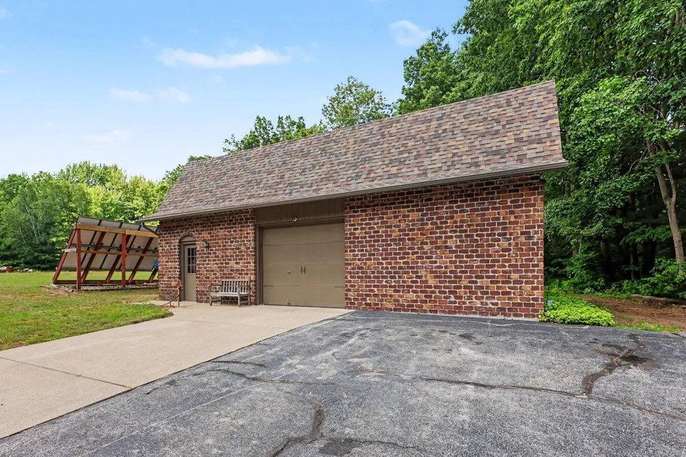 4191 E Fruitport Road Fruitport Charter Township, MI 49415