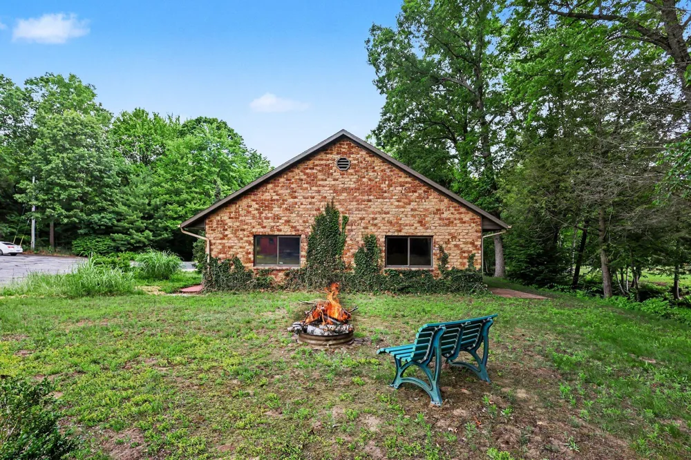 4191 E Fruitport Road Fruitport Charter Township, MI 49415
