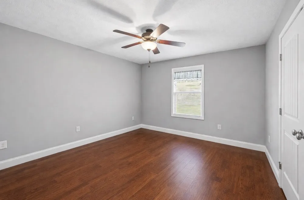 2 Hickman Creek Rd Hickman, TN 38567