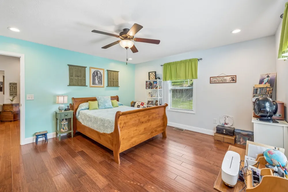 2 Hickman Creek Rd Hickman, TN 38567