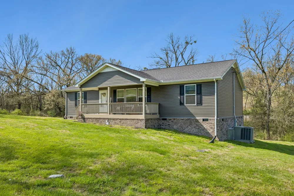 2 Hickman Creek Rd Hickman, TN 38567