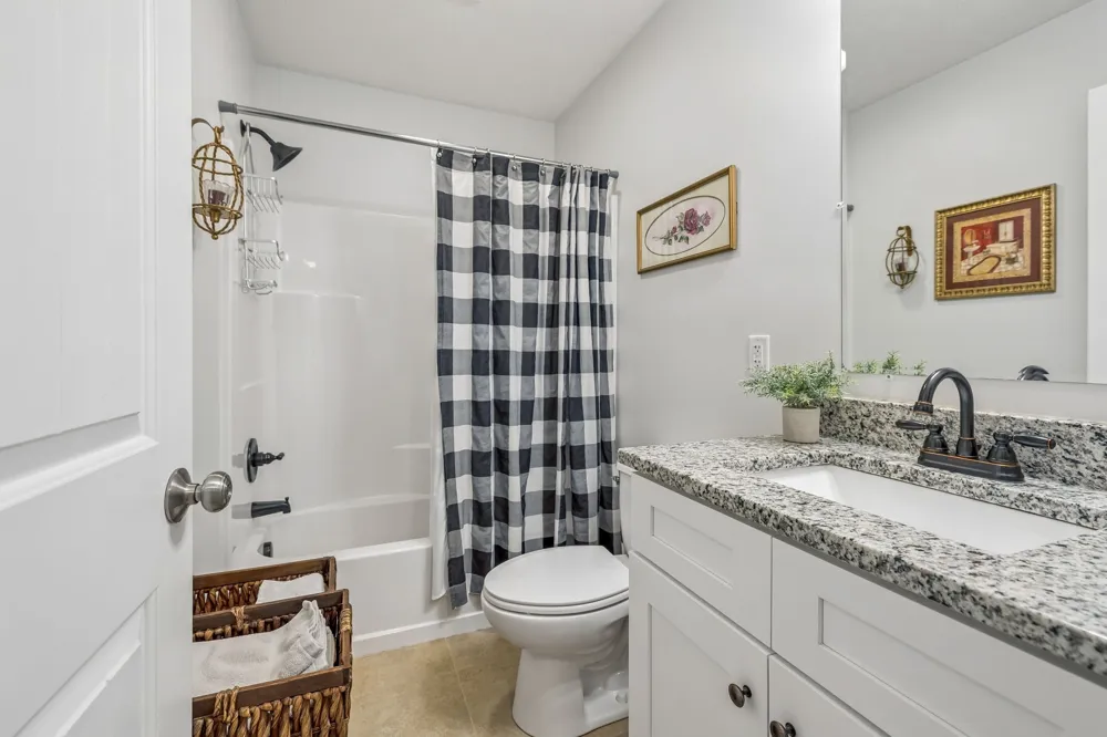 2 Hickman Creek Rd Hickman, TN 38567
