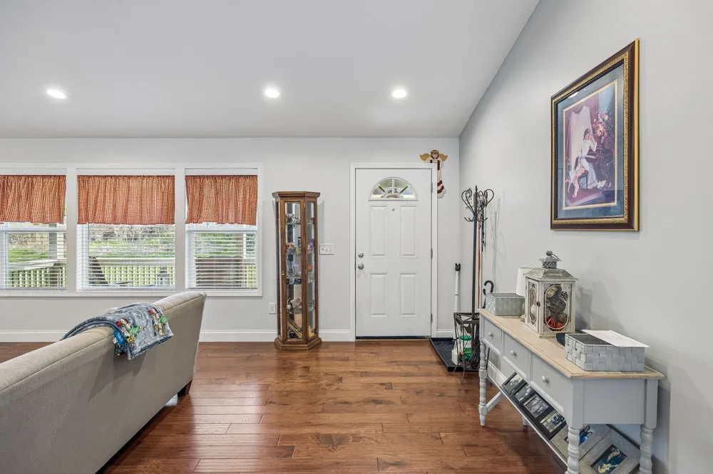 2 Hickman Creek Rd Hickman, TN 38567