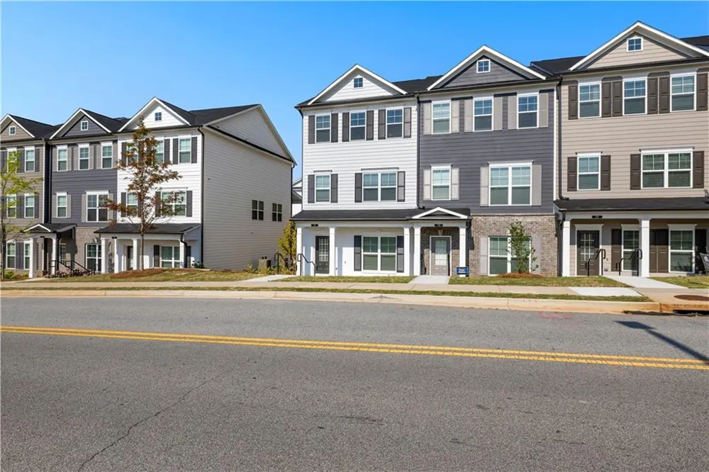 36 Nickel Drive #17 Newnan, GA 30265