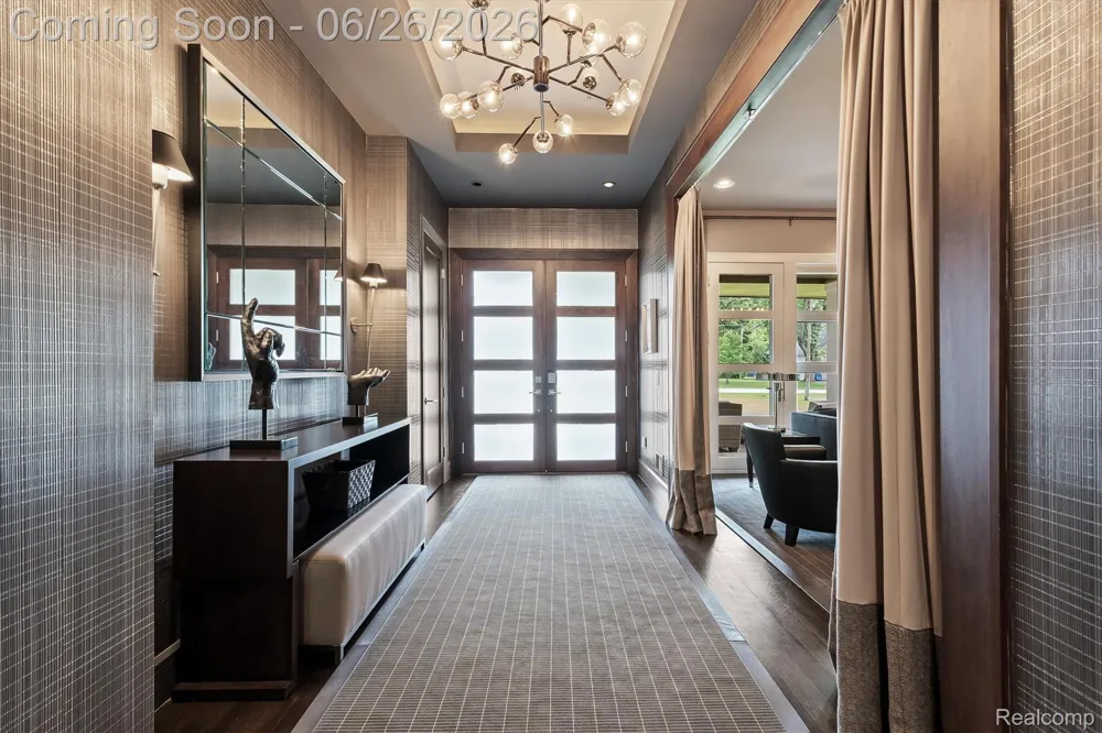 30442 S Greenbriar Road Franklin Village, MI 48025