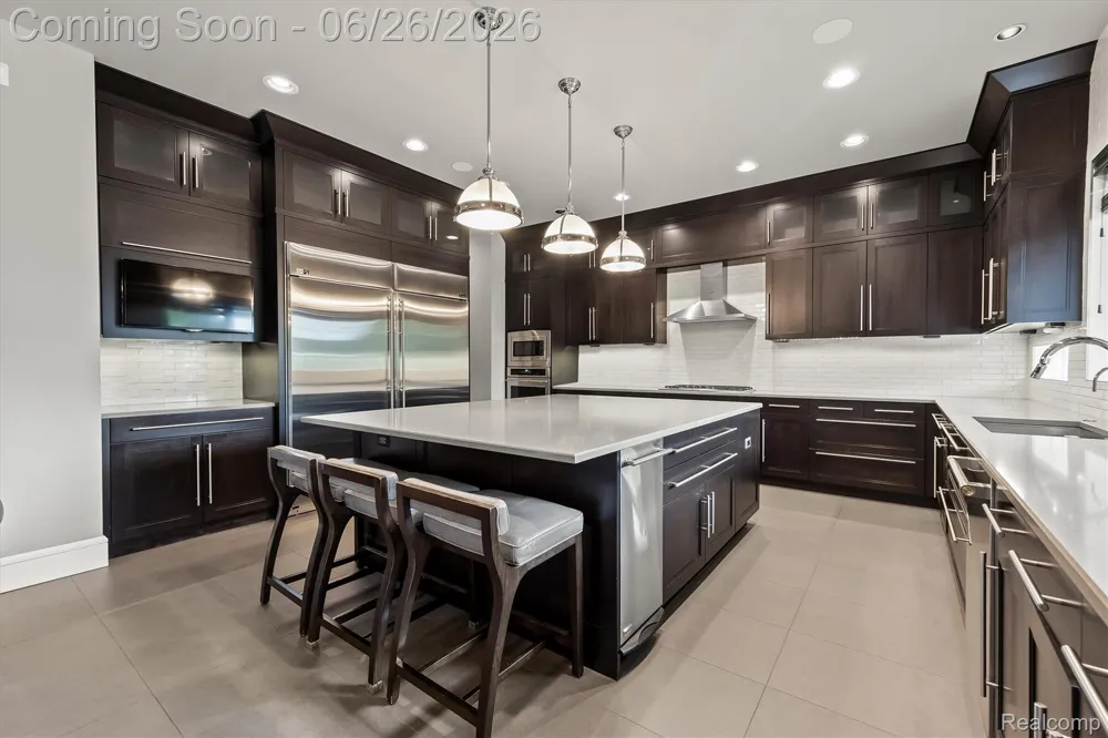 30442 S Greenbriar Road Franklin Village, MI 48025