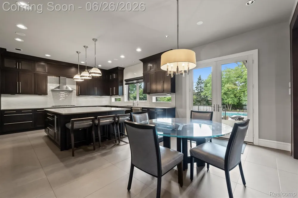 30442 S Greenbriar Road Franklin Village, MI 48025