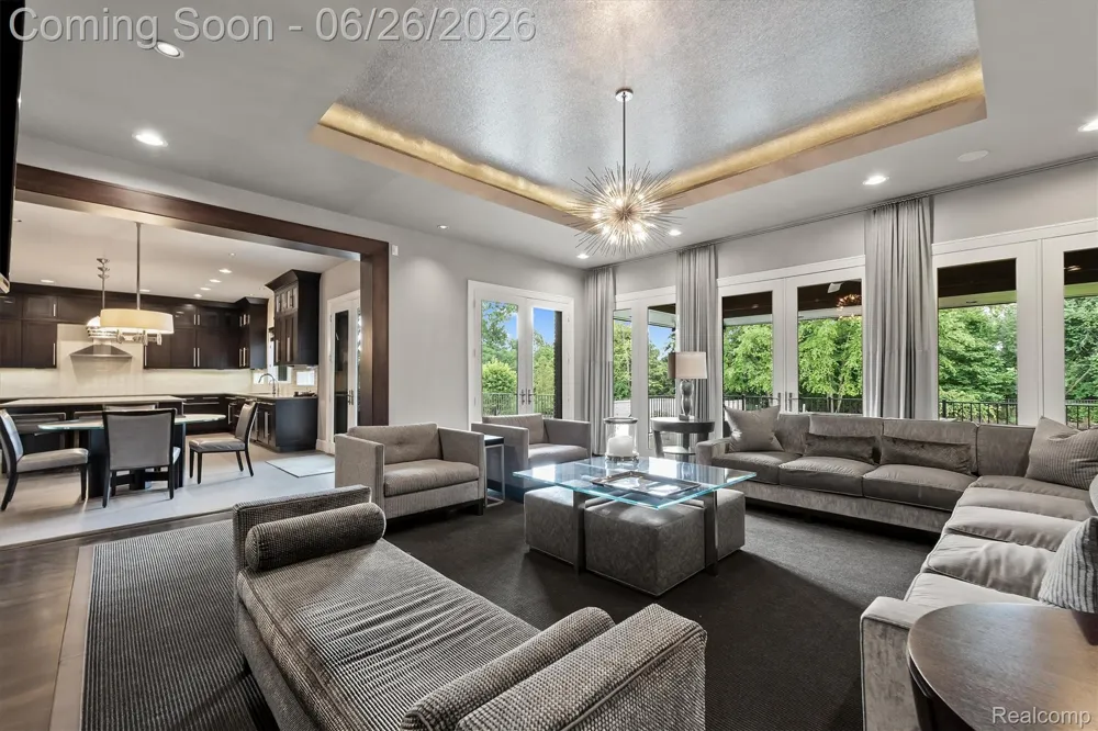 30442 S Greenbriar Road Franklin Village, MI 48025