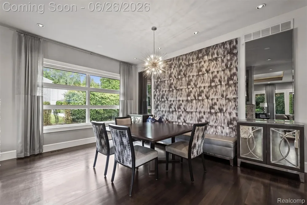 30442 S Greenbriar Road Franklin Village, MI 48025