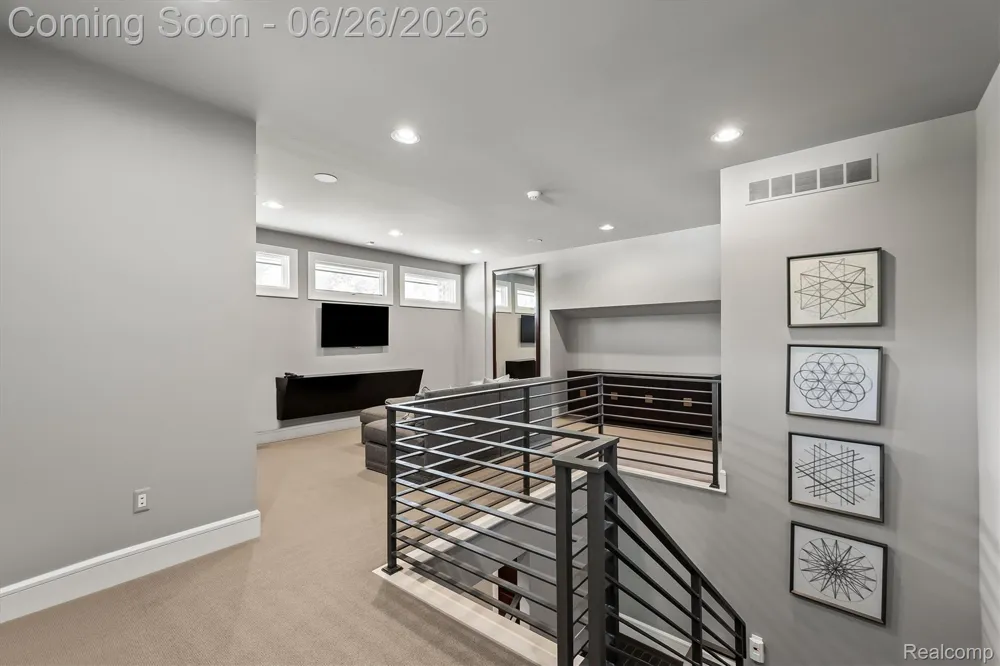 30442 S Greenbriar Road Franklin Village, MI 48025