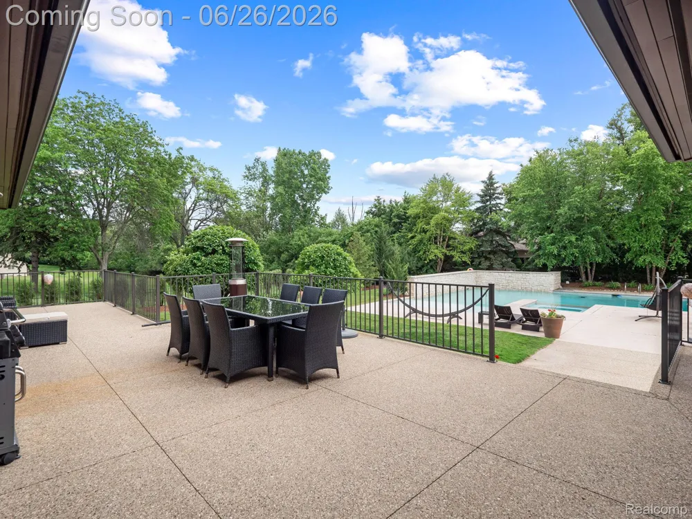 30442 S Greenbriar Road Franklin Village, MI 48025