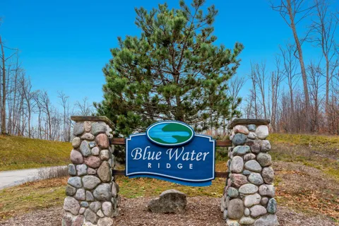 1909 Blue Water Court