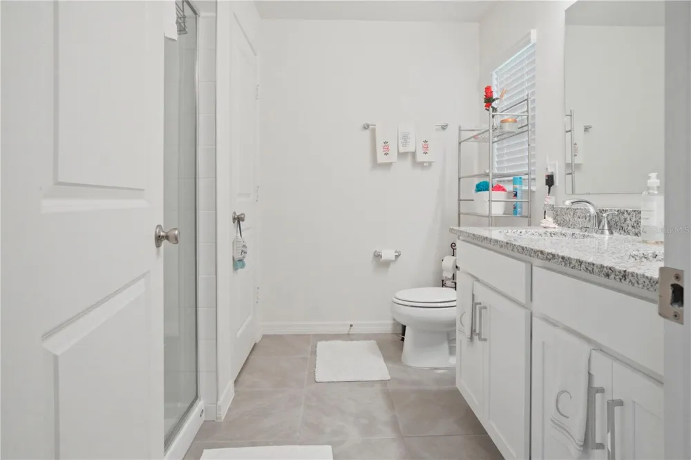 707 CHESTNUT LANE Auburndale, FL 33823