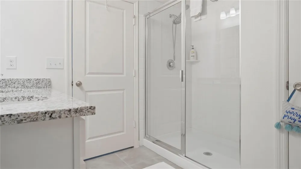 707 CHESTNUT LANE Auburndale, FL 33823