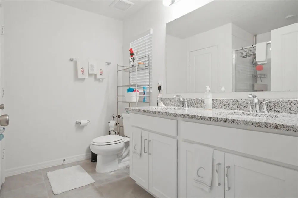 707 CHESTNUT LANE Auburndale, FL 33823