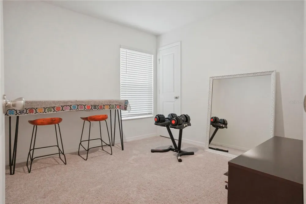 707 CHESTNUT LANE Auburndale, FL 33823
