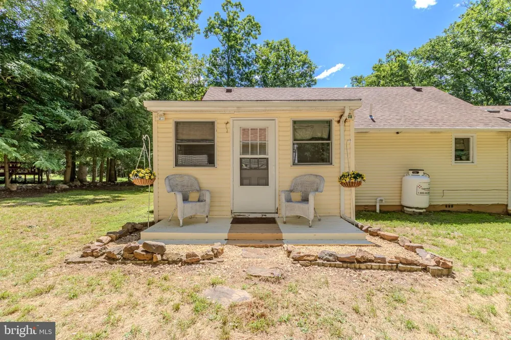 74 LAKE White Haven, PA 18661