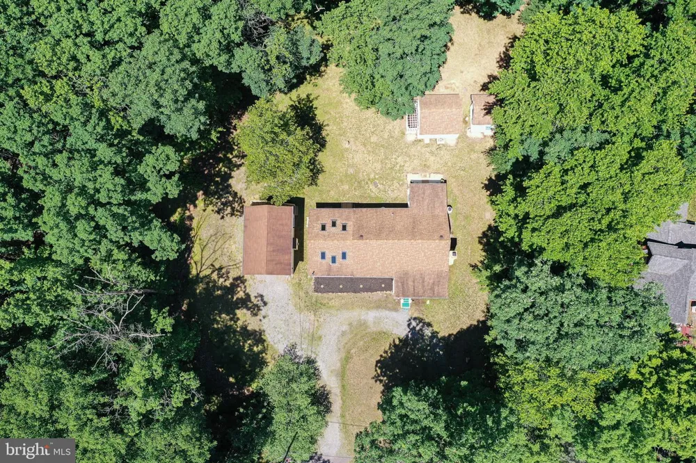 74 LAKE White Haven, PA 18661