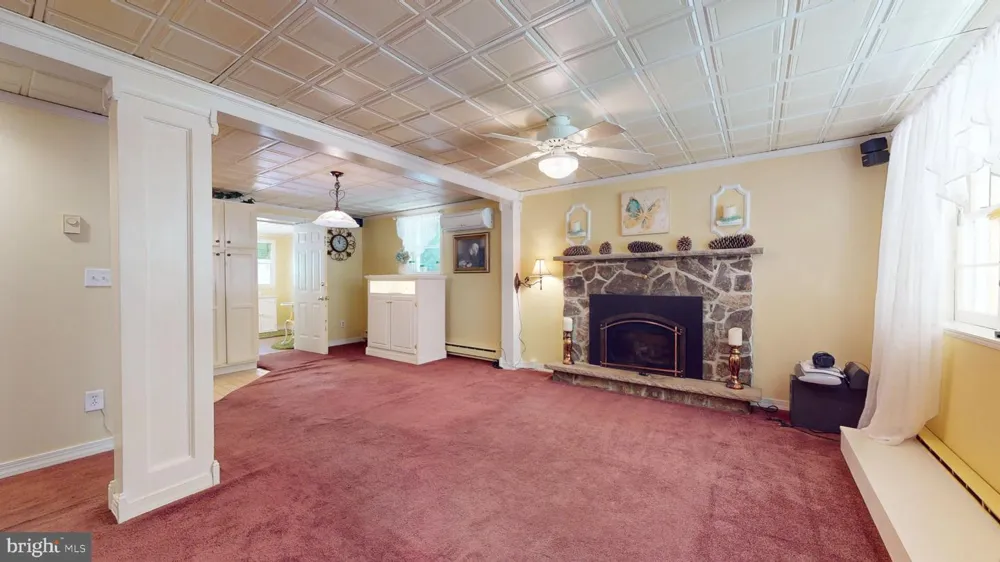 74 LAKE White Haven, PA 18661