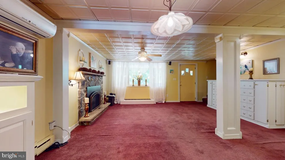 74 LAKE White Haven, PA 18661