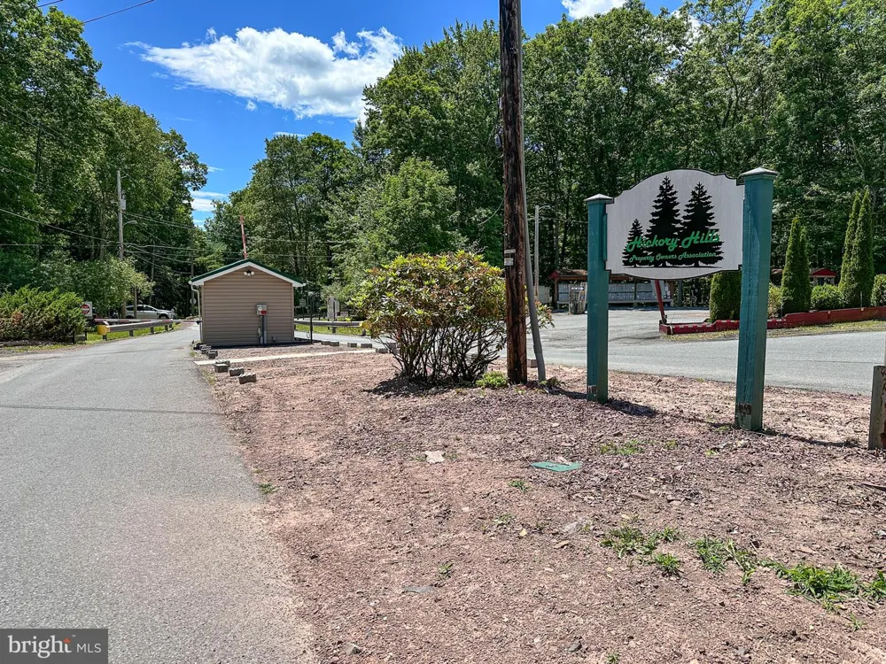 74 LAKE White Haven, PA 18661