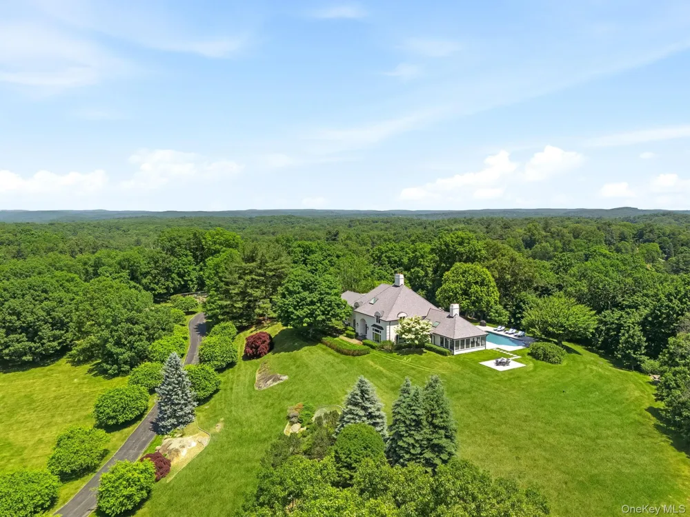 20 Meeting House Road Bedford Corners, NY 10549