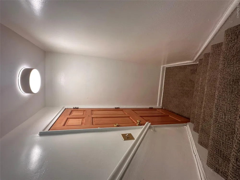 233-06 131 Avenue E 233-06 131 Avenue Avenue #2 Rosedale, NY 11422