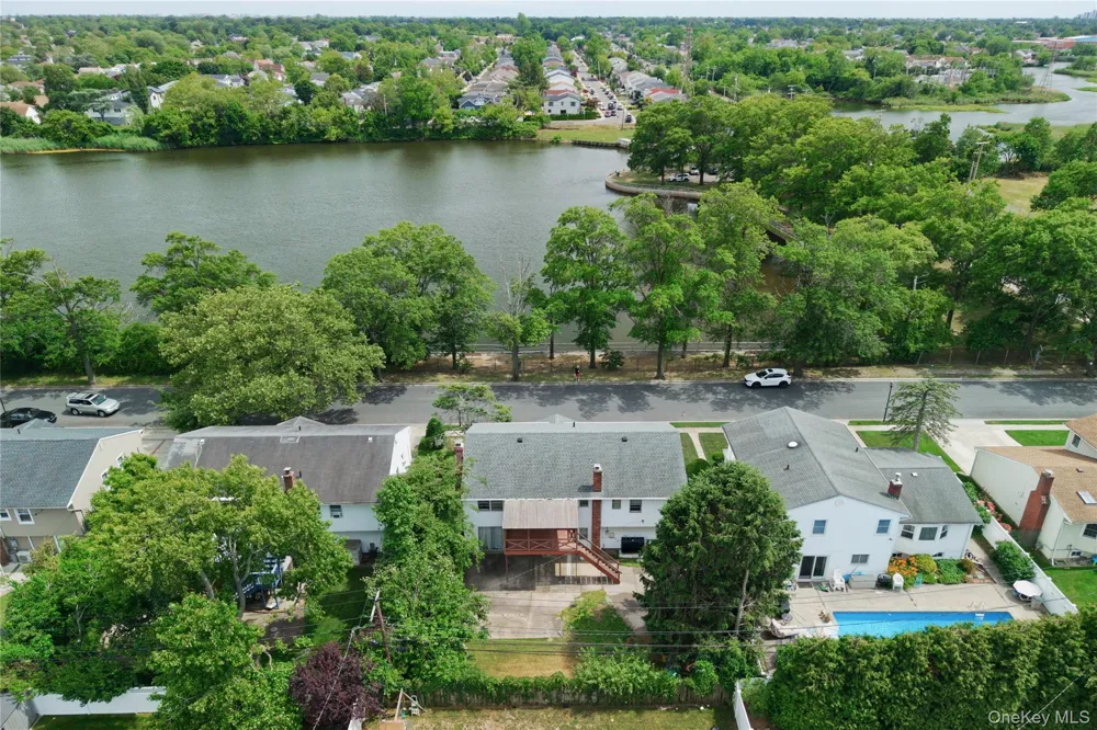 726 University Street Valley Stream, NY 11581
