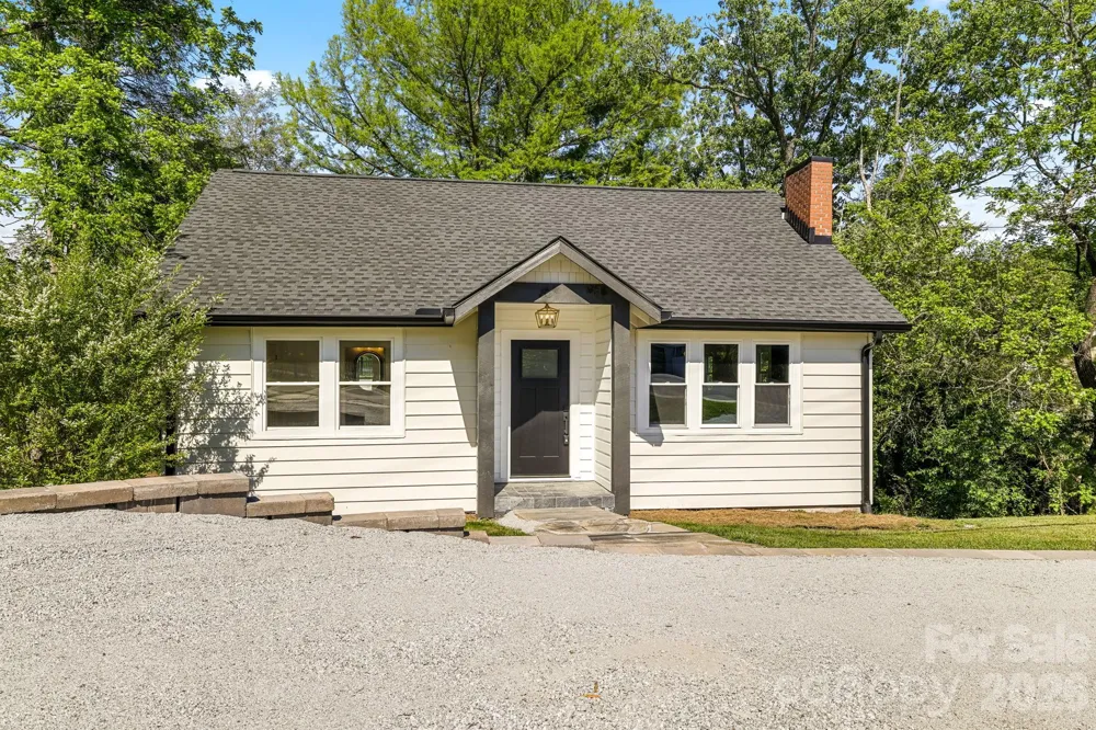 523 Harrison Avenue Franklin, NC 28734