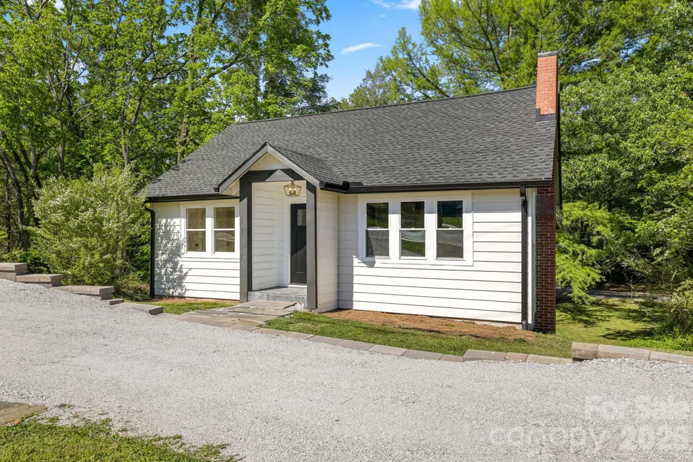 523 Harrison Avenue Franklin, NC 28734