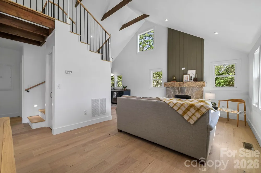 523 Harrison Avenue Franklin, NC 28734
