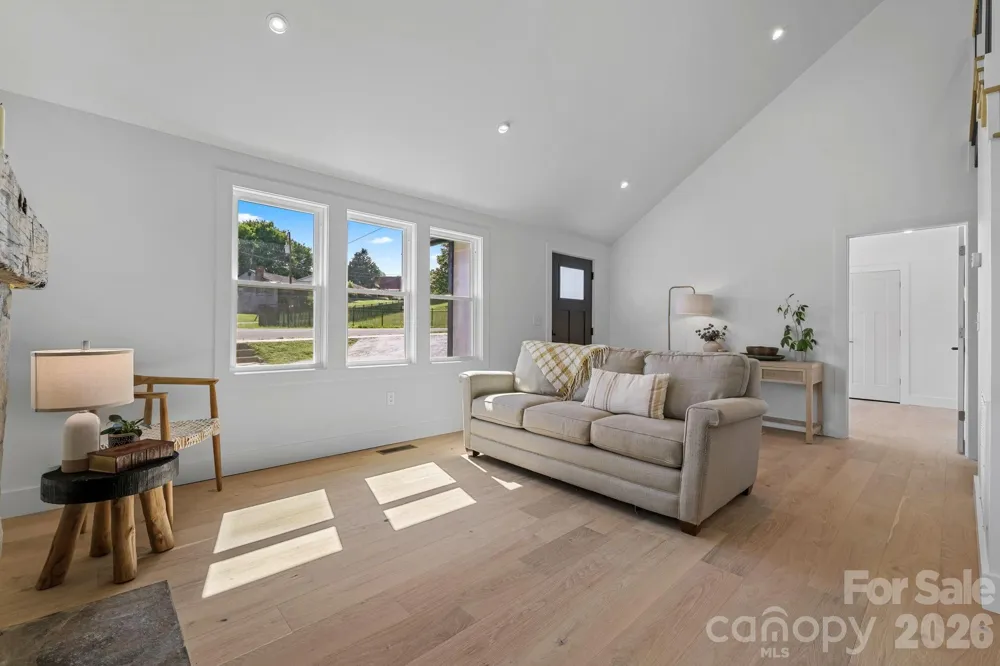 523 Harrison Avenue Franklin, NC 28734