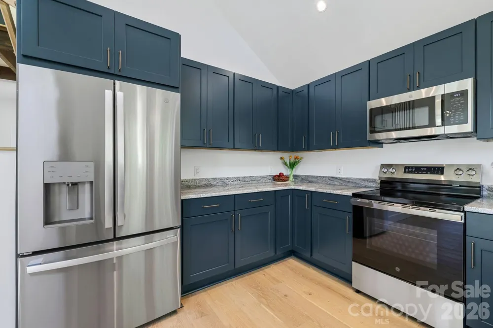 523 Harrison Avenue Franklin, NC 28734