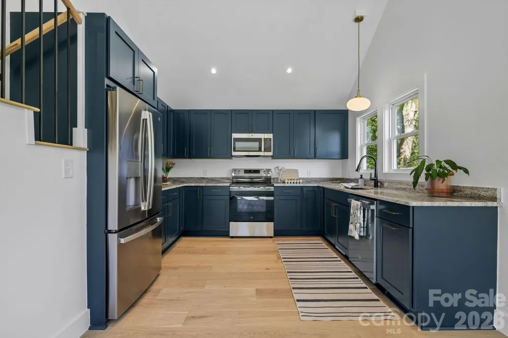 523 Harrison Avenue Franklin, NC 28734