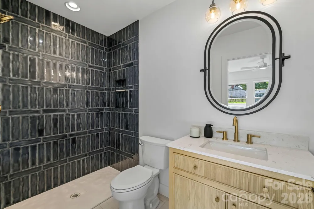 523 Harrison Avenue Franklin, NC 28734