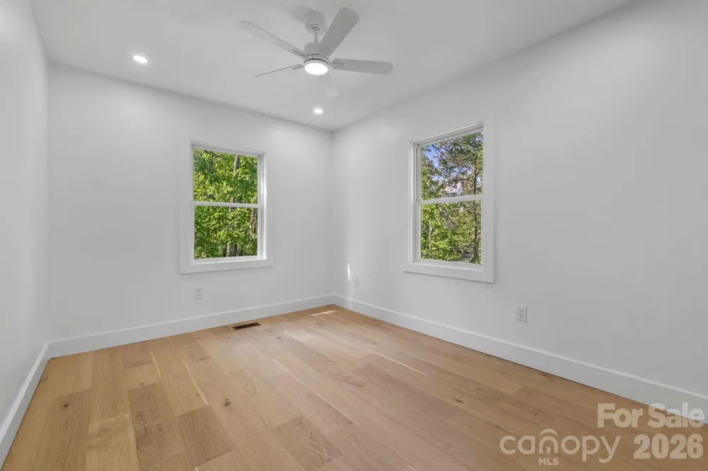 523 Harrison Avenue Franklin, NC 28734
