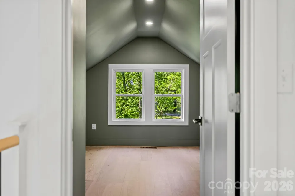 523 Harrison Avenue Franklin, NC 28734