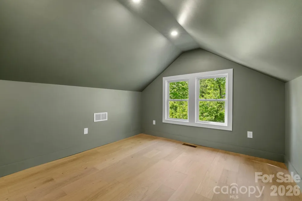 523 Harrison Avenue Franklin, NC 28734