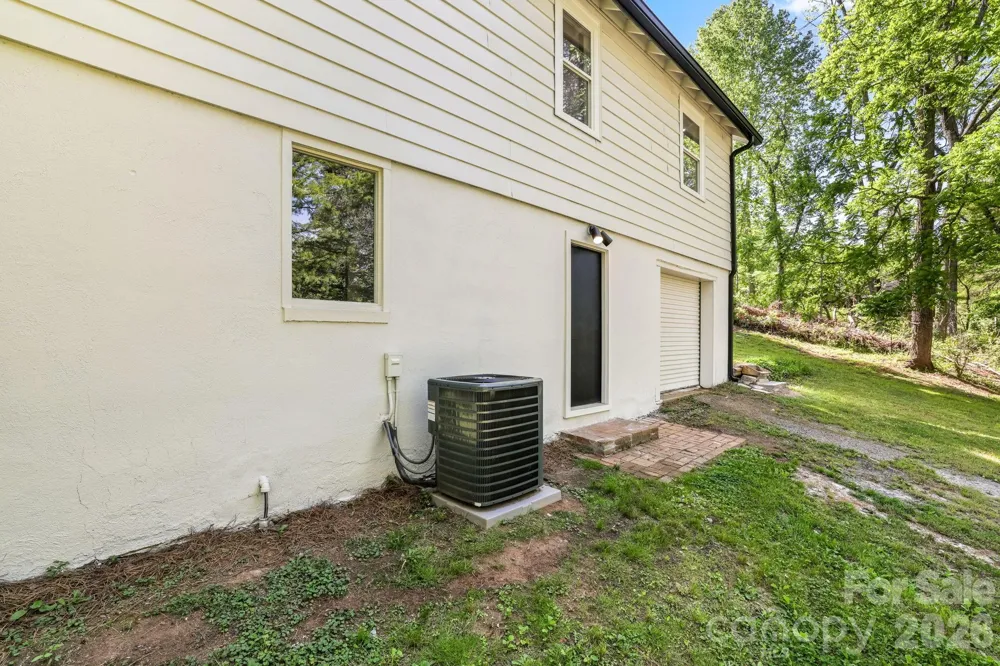 523 Harrison Avenue Franklin, NC 28734