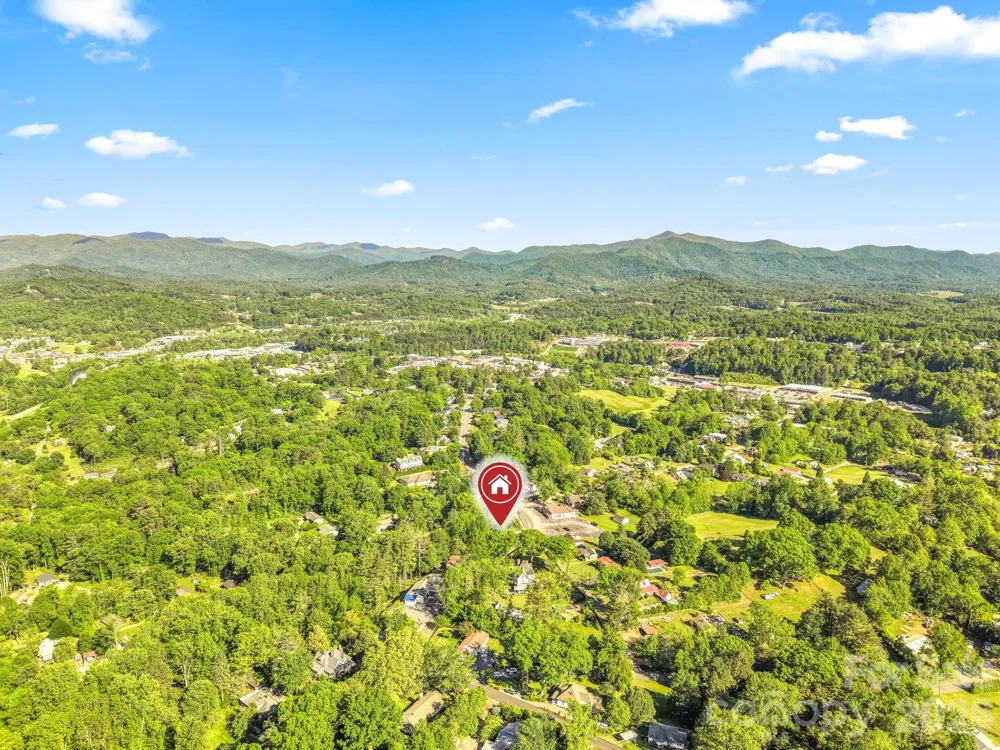 523 Harrison Avenue Franklin, NC 28734