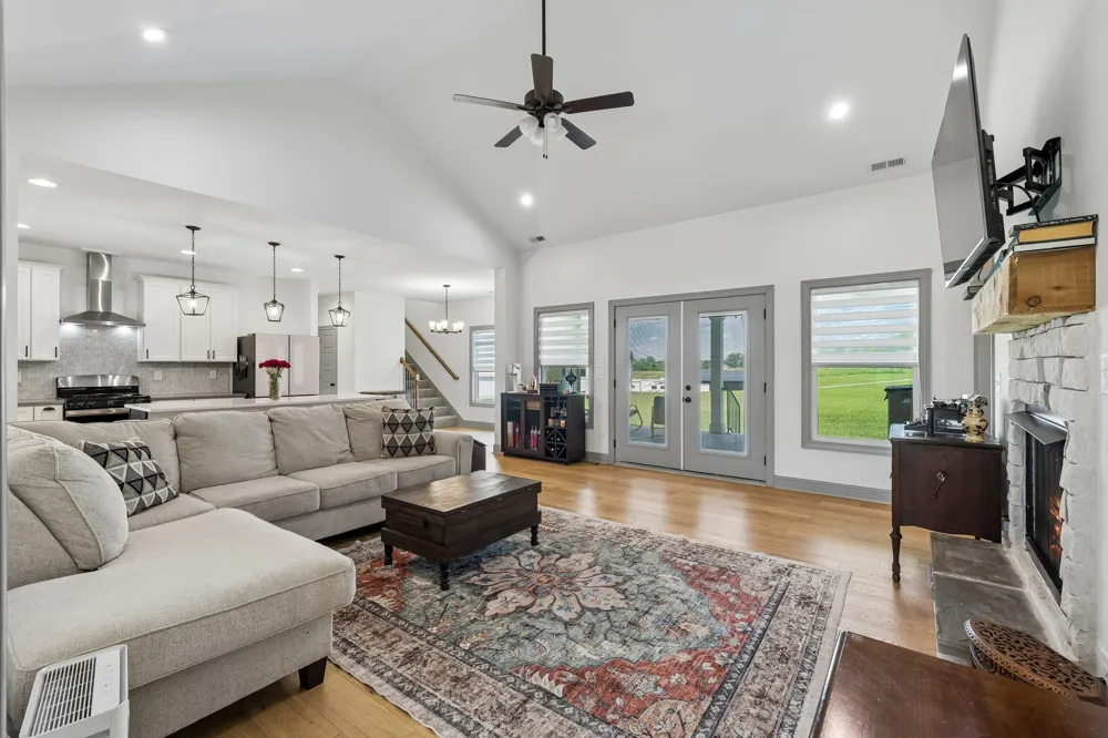 104 Aplin Branch Rd Cottontown, TN 37048