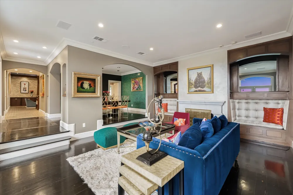 206 Las Lomas Drive West Lake Hills, TX 78746